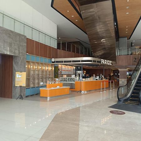 Skysuites Residence Surabaya Bagian luar foto